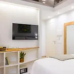 Borgo Vergini 4*