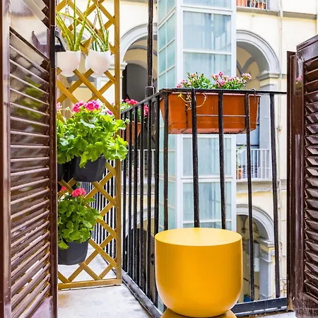Borgo Vergini 4* Neapol