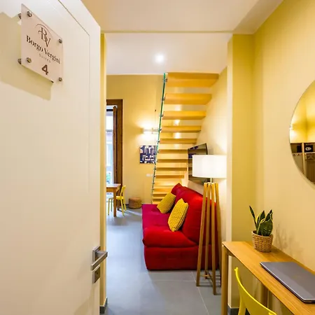 Borgo Vergini 4* Neapol